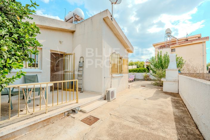Image No.25-2 Bed Bungalow for sale