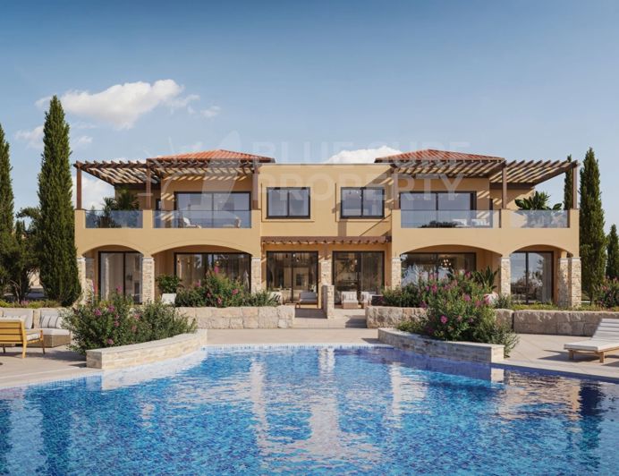 Luxury 2-Bedroom Golf Course Apartment with Pool Views