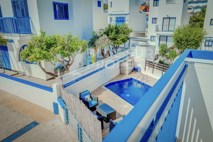 Image No.18-2 Bed Villa for sale