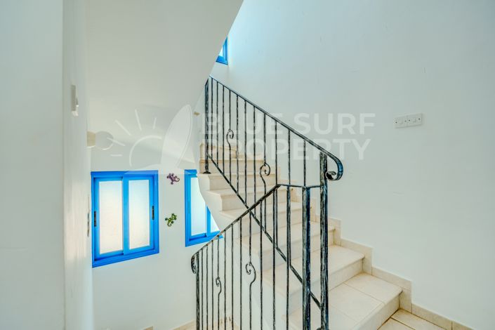 Image No.25-2 Bed Villa for sale