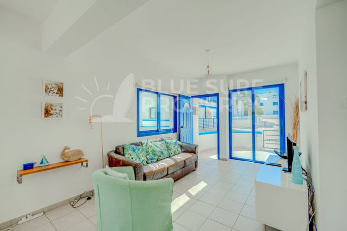 Image No.4-2 Bed Villa for sale