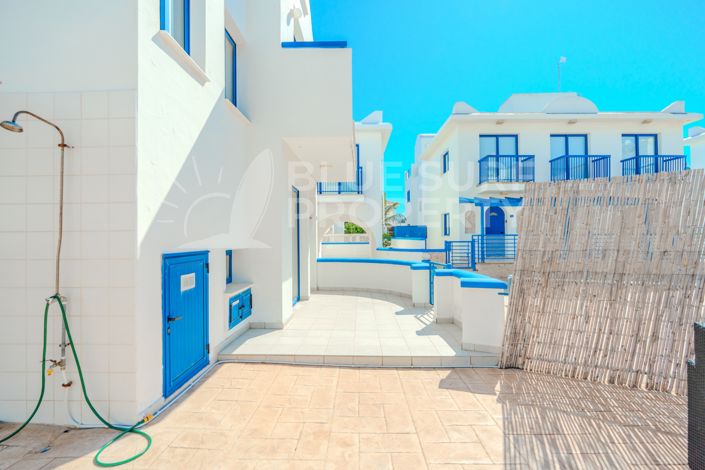 Image No.37-2 Bed Villa for sale