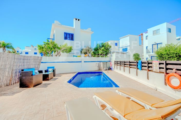 Image No.39-2 Bed Villa for sale