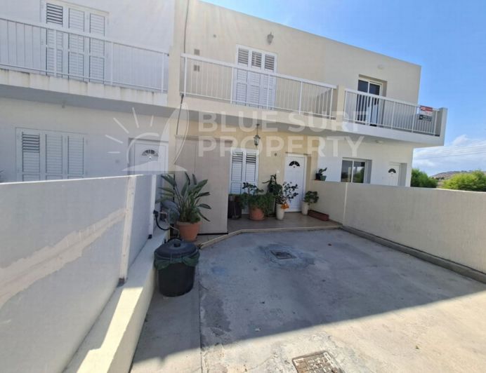 Image No.10-2 Bed Townhouse for sale