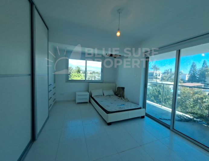 Image No.16-2 Bed Townhouse for sale