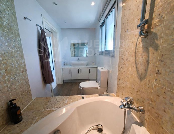 Image No.19-2 Bed Townhouse for sale