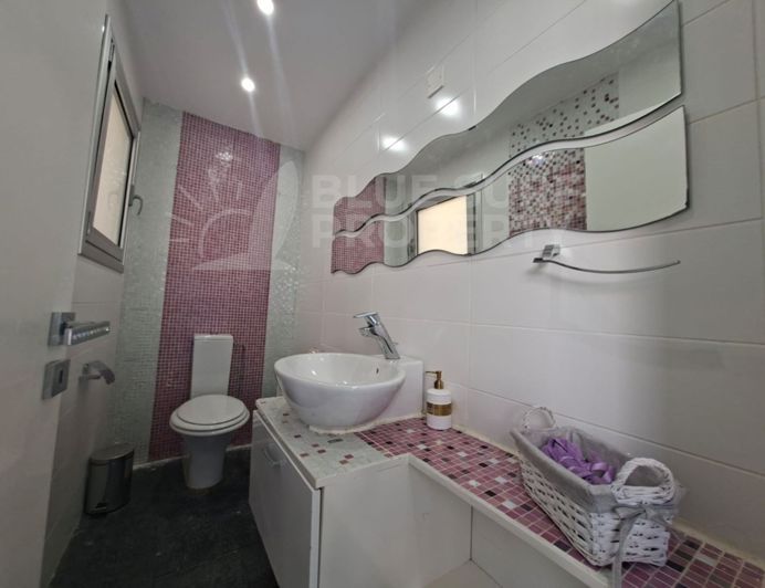 Image No.4-2 Bed Townhouse for sale
