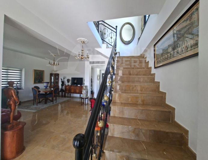 Image No.4-3 Bed Villa for sale