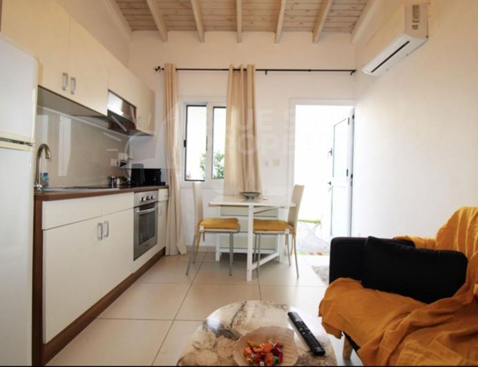 Image No.21-3 Bed Property for sale