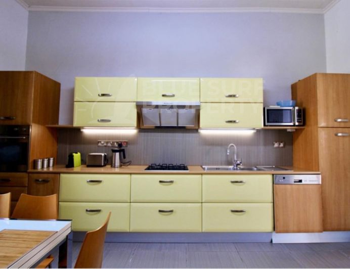 Image No.6-3 Bed Property for sale