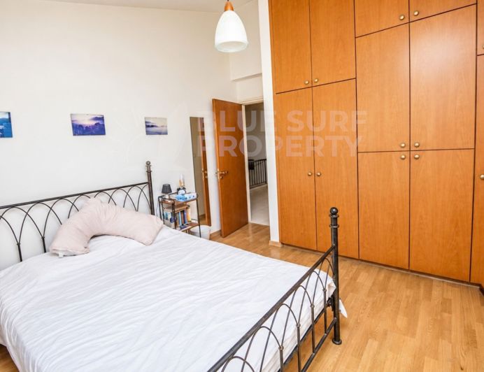 Image No.14-3 Bed Property for sale