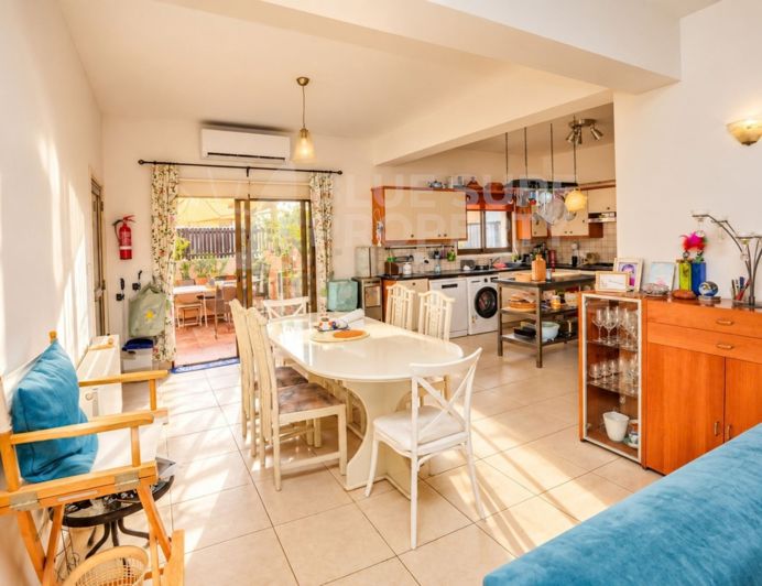 Image No.4-3 Bed Property for sale