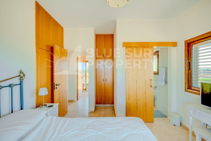 Image No.19-3 Bed Villa for sale