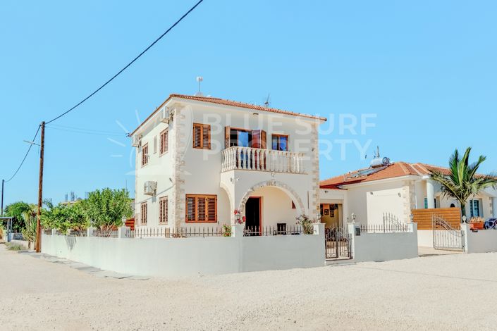 Image No.3-3 Bed Villa for sale