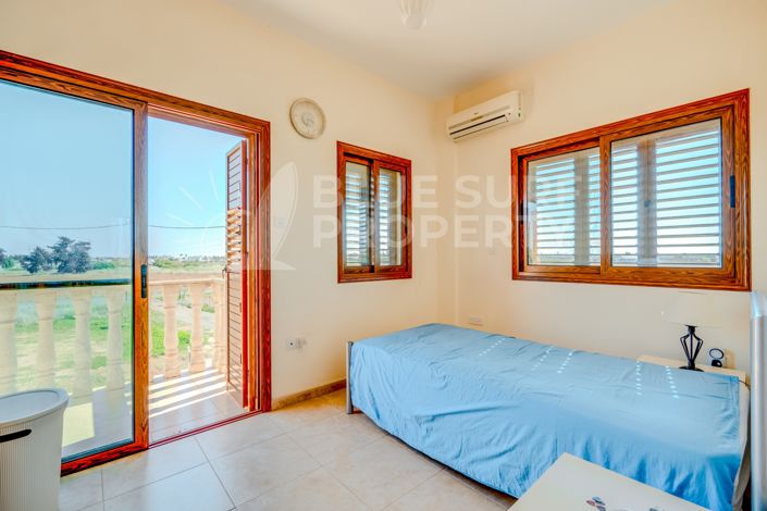 Image No.26-3 Bed Villa for sale