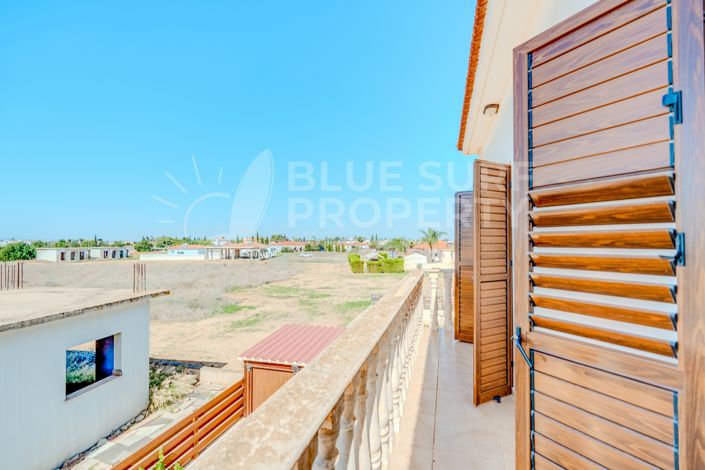 Image No.29-3 Bed Villa for sale