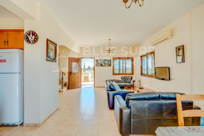 Image No.5-3 Bed Villa for sale
