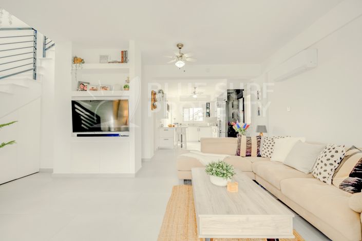 Image No.3-4 Bed Villa for sale