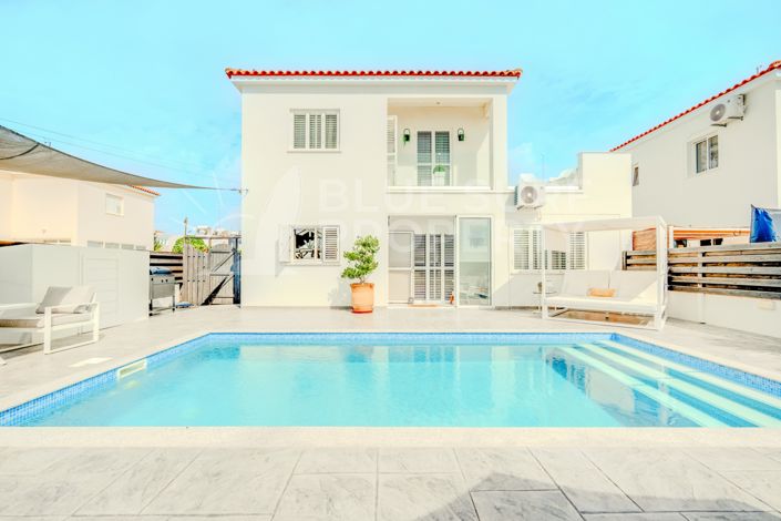 Image No.42-4 Bed Villa for sale