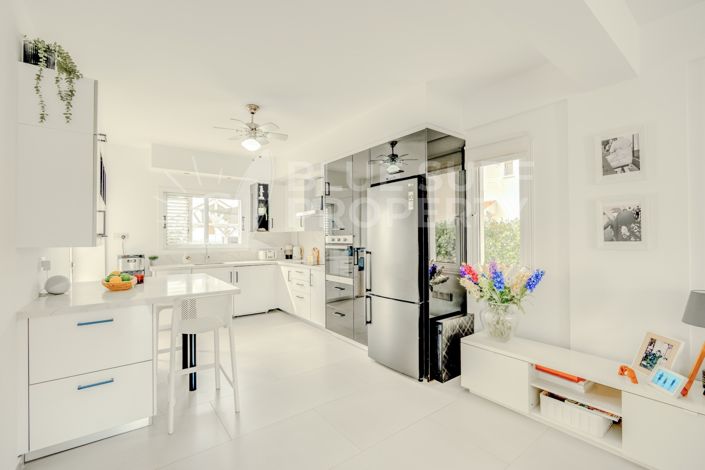Image No.8-4 Bed Villa for sale