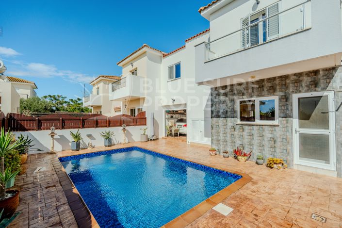 Image No.32-3 Bed Villa for sale