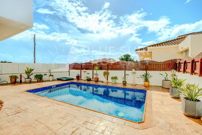 Image No.35-3 Bed Villa for sale