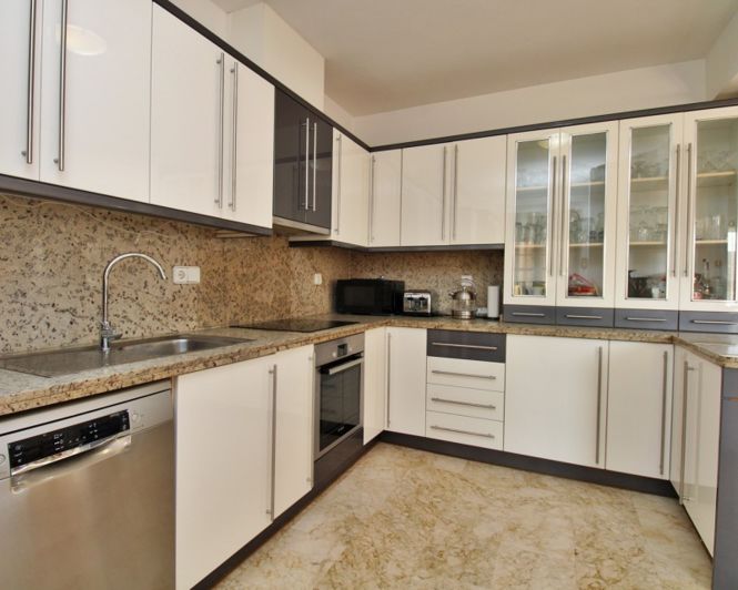 Image No.10-3 Bed Villa for sale