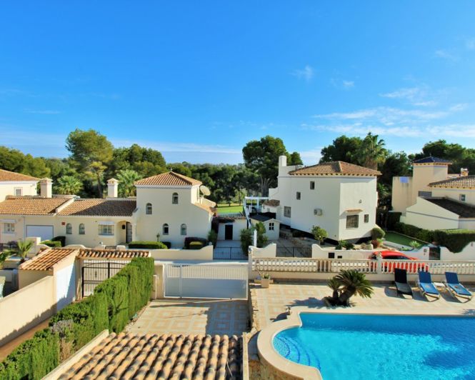 Image No.24-3 Bed Villa for sale