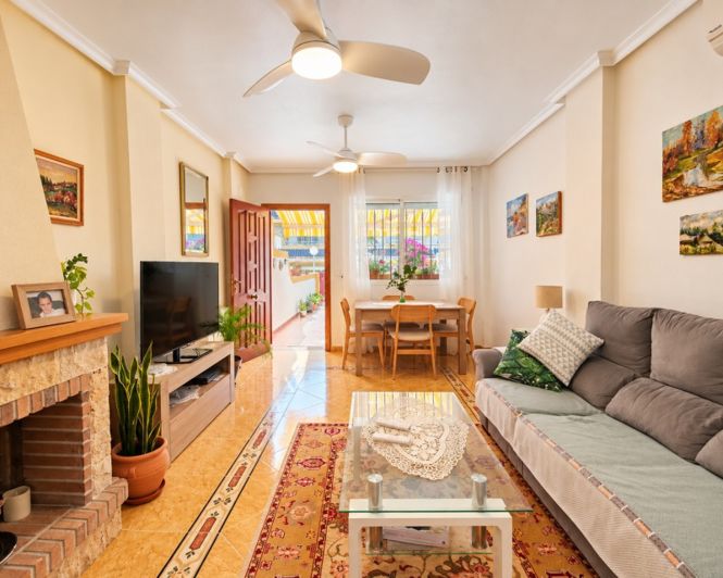 Image No.12-3 Bed Townhouse for sale