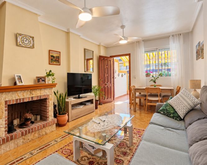Image No.13-3 Bed Townhouse for sale