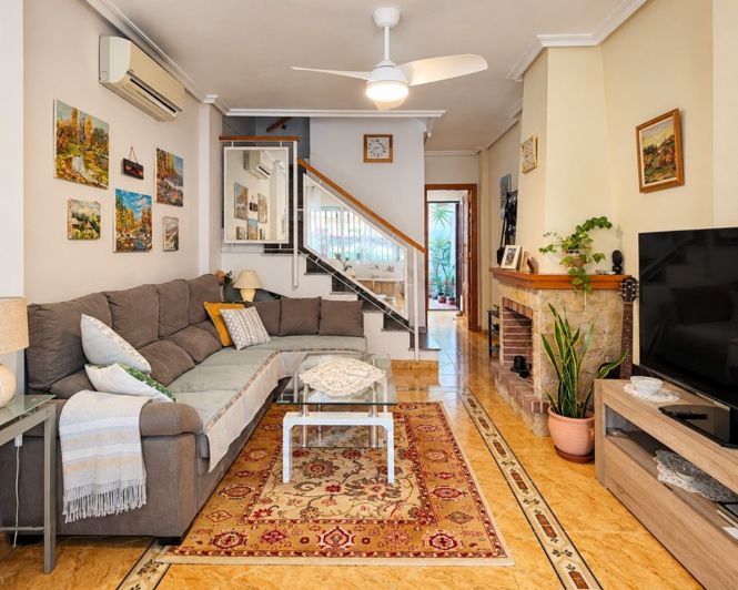 Image No.9-3 Bed Townhouse for sale