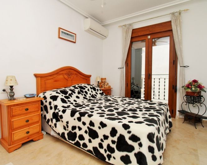 Image No.12-2 Bed Apartment for sale
