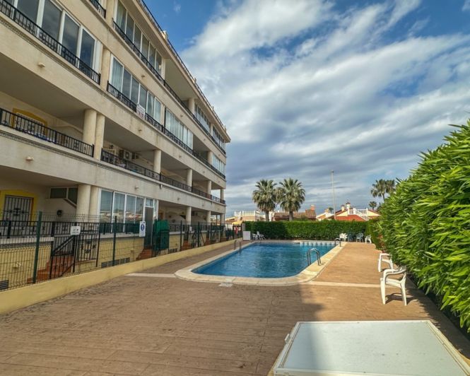 Image No.33-2 Bed Apartment for sale