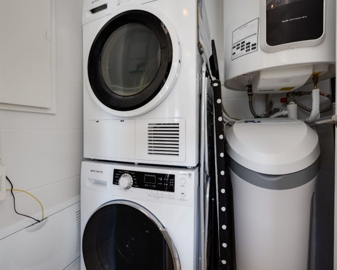 Image No.18-3 Bed Apartment for sale