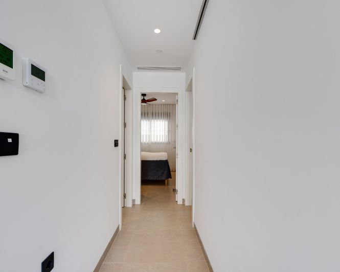 Image No.40-3 Bed Apartment for sale