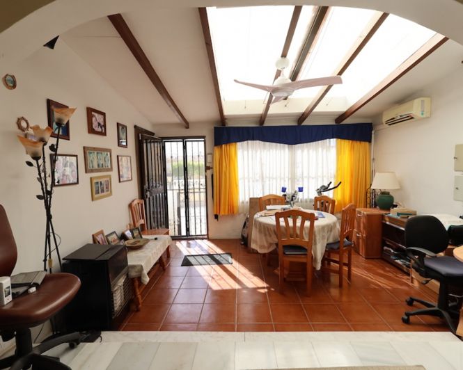 Image No.3-3 Bed Townhouse for sale