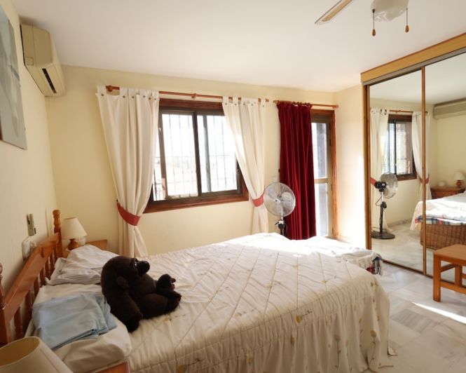 Image No.7-3 Bed Townhouse for sale