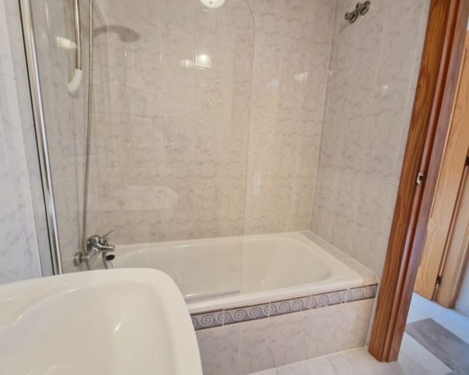 Image No.15-2 Bed Apartment for sale