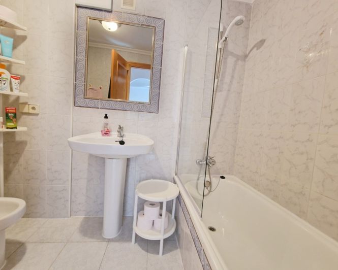 Image No.16-2 Bed Apartment for sale