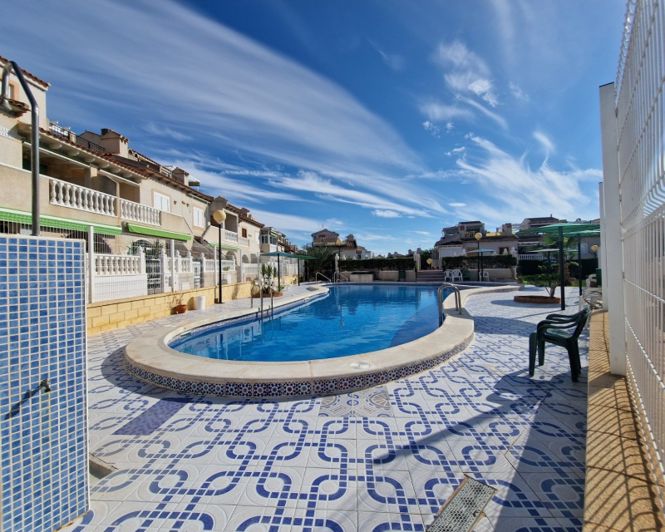 Image No.20-2 Bed Apartment for sale