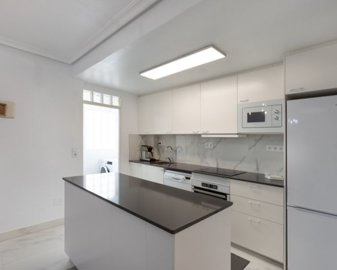1049238lg