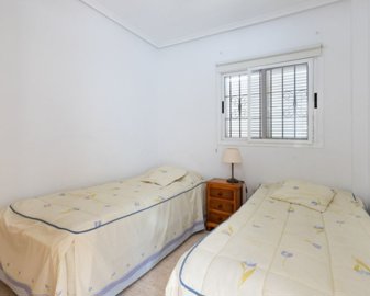 1049242lg