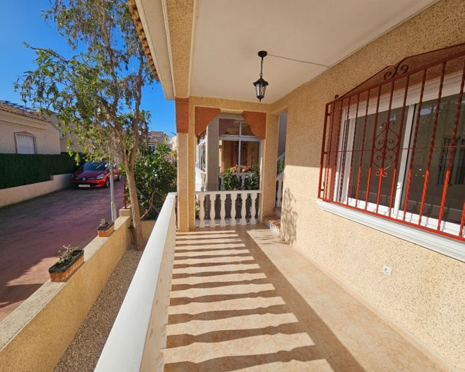 Image No.10-3 Bed Villa for sale