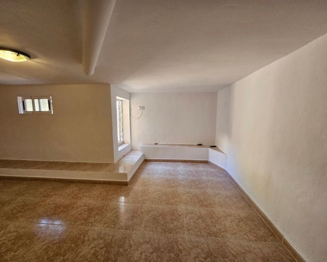 Image No.36-3 Bed Villa for sale