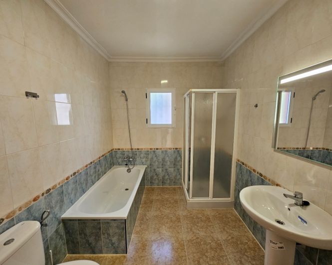 Image No.9-3 Bed Villa for sale