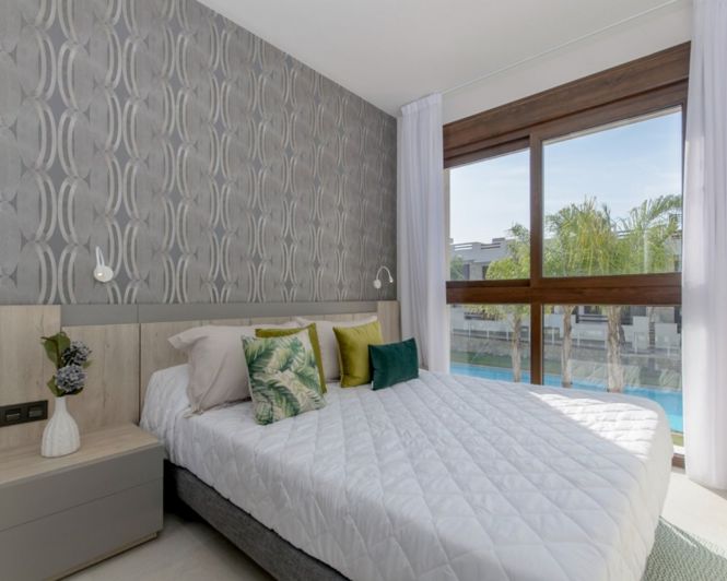 Image No.12-3 Bed Apartment for sale