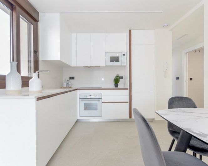 Image No.9-3 Bed Apartment for sale