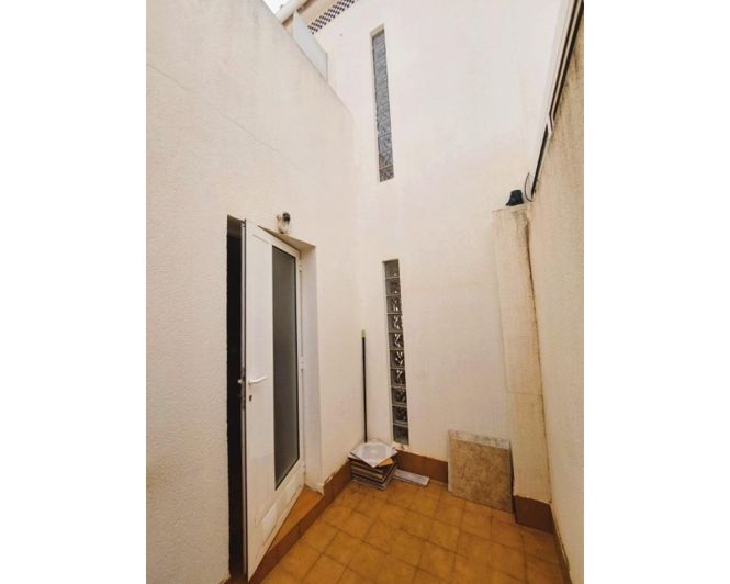 Image No.5-3 Bed Villa for sale