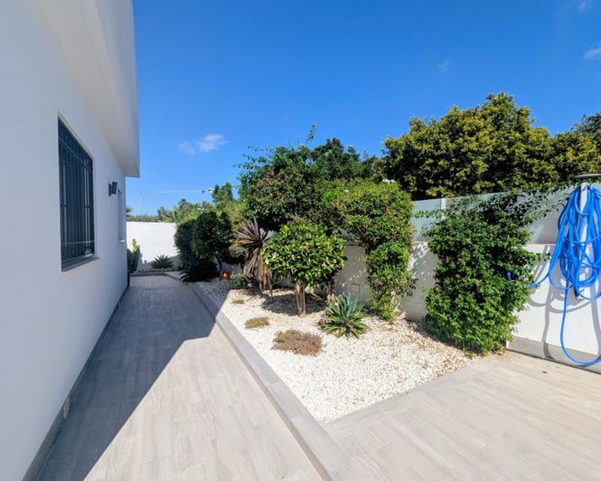 Image No.21-3 Bed Villa for sale