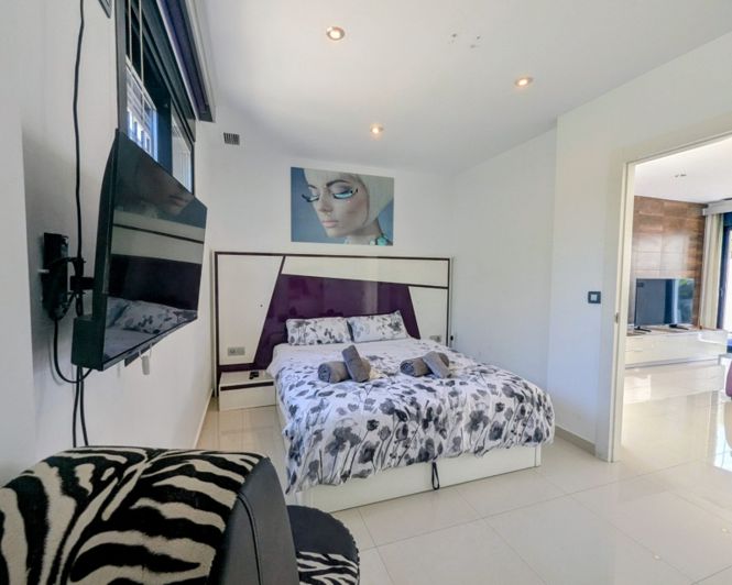 Image No.27-3 Bed Villa for sale